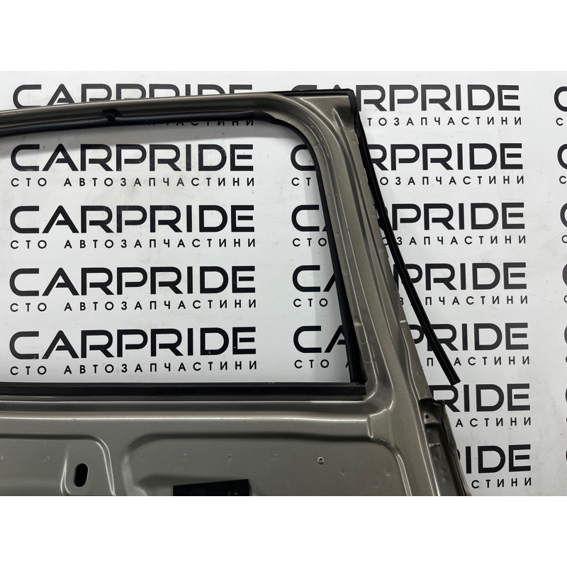 Дверь голая (наружные элементы кузова) Renault Scenic III 2011 1.6 R9M 821017991R