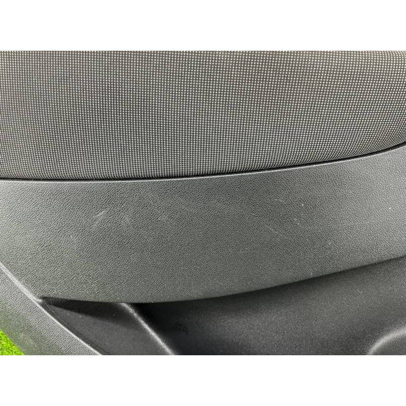 Дверная карта (салон) Renault Scenic III 2011 1.6 R9M 829A18971R