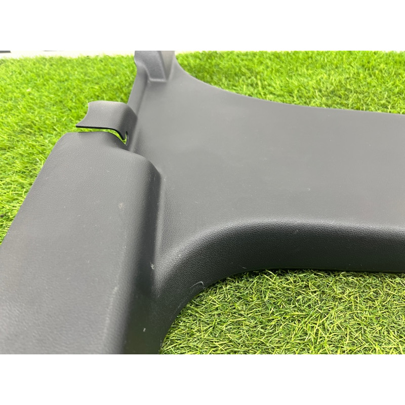 Обшивка стойки центральная (салон) FORD ESCAPE MK4 2020 1.5 LJ6Z7824346AA