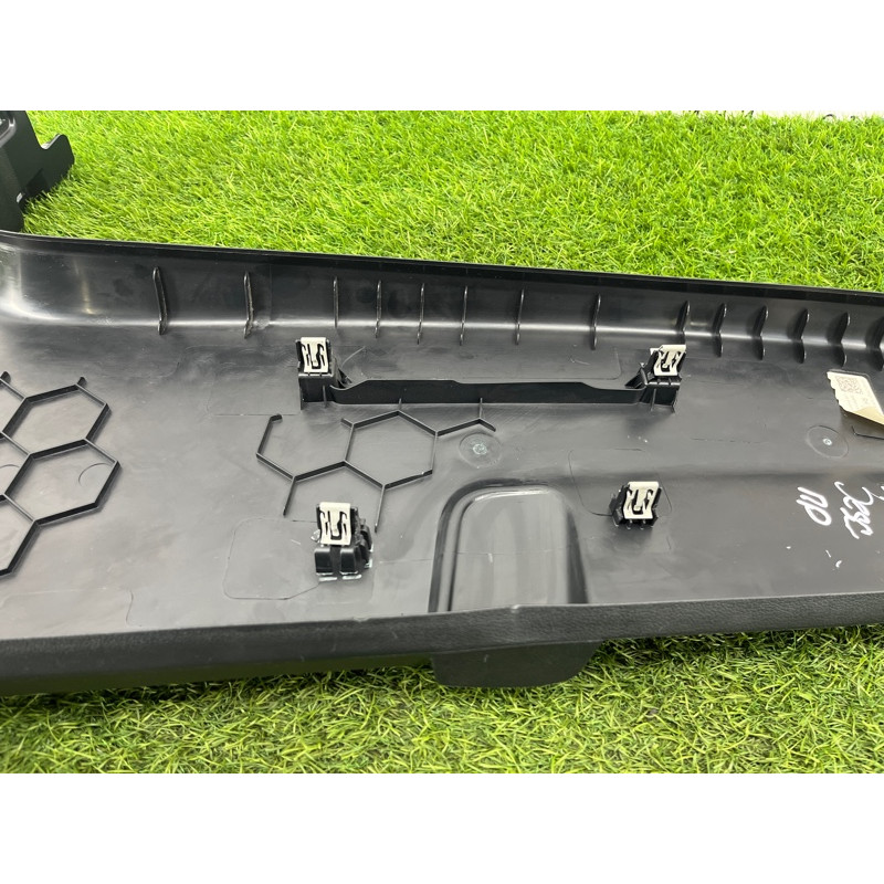 Обшивка стойки центральная (салон) FORD ESCAPE MK4 2020 1.5 LJ6Z7824346AA