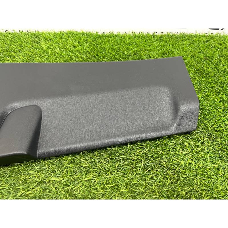 Обшивка стойки центральная (салон) FORD ESCAPE MK4 2020 1.5 LJ6Z7824347AA