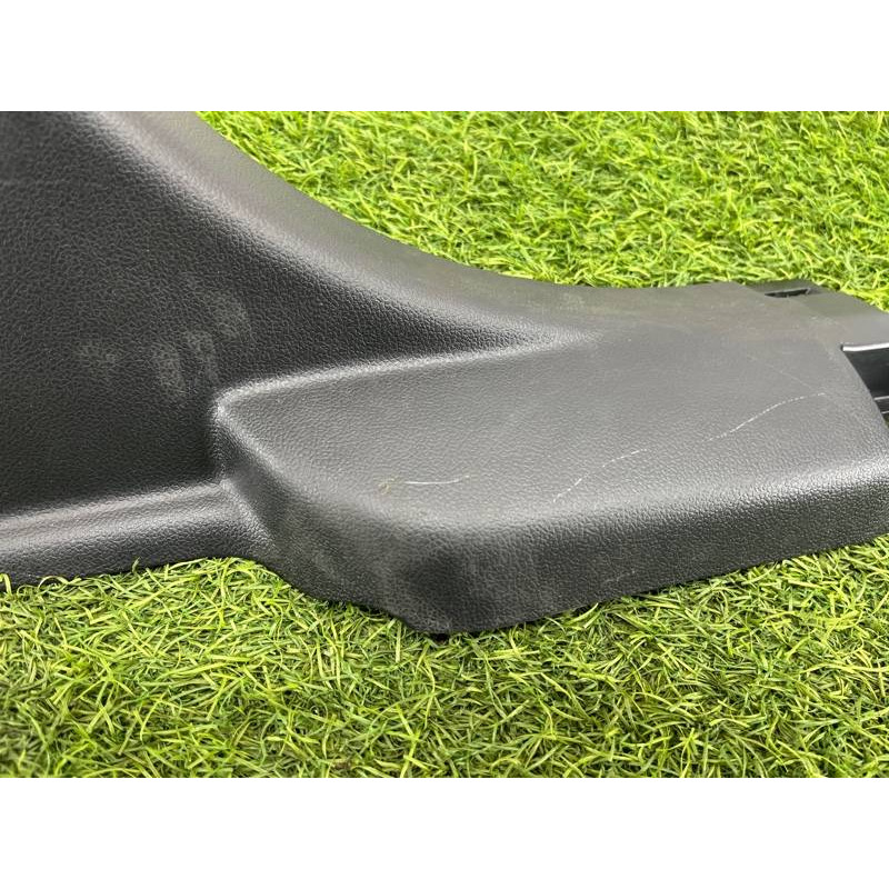 Обшивка стойки центральная (салон) FORD ESCAPE MK4 2020 1.5 LJ6Z7824347AA