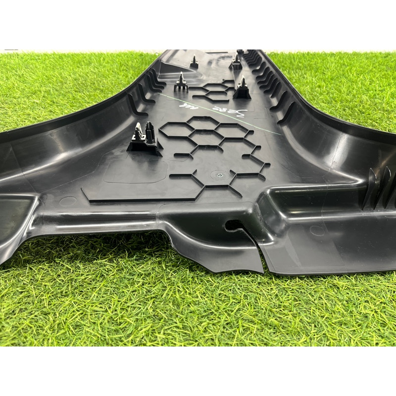 Обшивка стойки центральная (салон) FORD ESCAPE MK4 2020 1.5 LJ6Z7824347AA