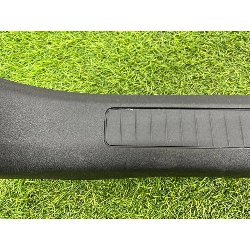 Накладка на порог (кузов и элементы) FORD ESCAPE MK4 2020 1.5 LJ6Z7813208AA