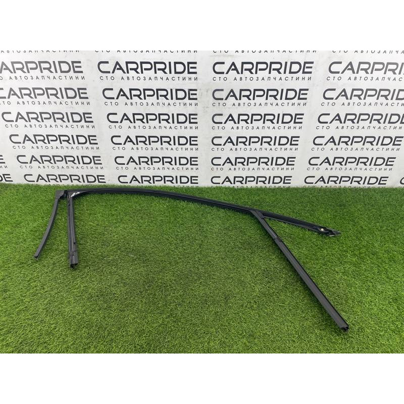 Уплотнитель стекла двери (кузов и элементы) FORD ESCAPE MK4 2020 1.5 LJ6Z7821597B