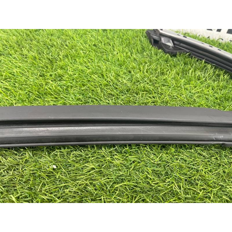 Уплотнитель стекла двери (кузов и элементы) FORD ESCAPE MK4 2020 1.5 LJ6Z7821597B