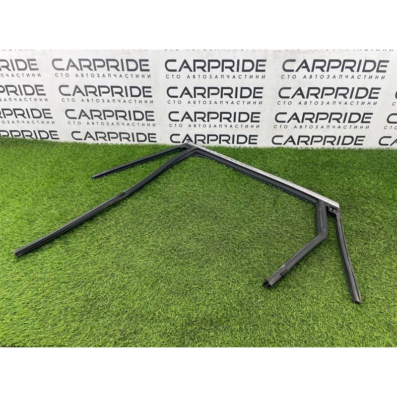 Уплотнитель стекла двери (кузов и элементы) FORD ESCAPE MK4 2020 1.5 LJ6Z7825767B