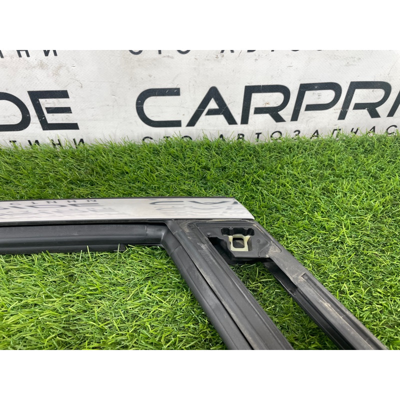 Уплотнитель стекла двери (кузов и элементы) FORD ESCAPE MK4 2020 1.5 LJ6Z7825767B