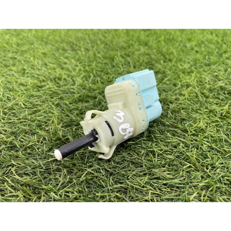 Концевик педали тормоза (электрика / датчики) FORD ESCAPE MK4 2020 1.5 GL3Z13480A