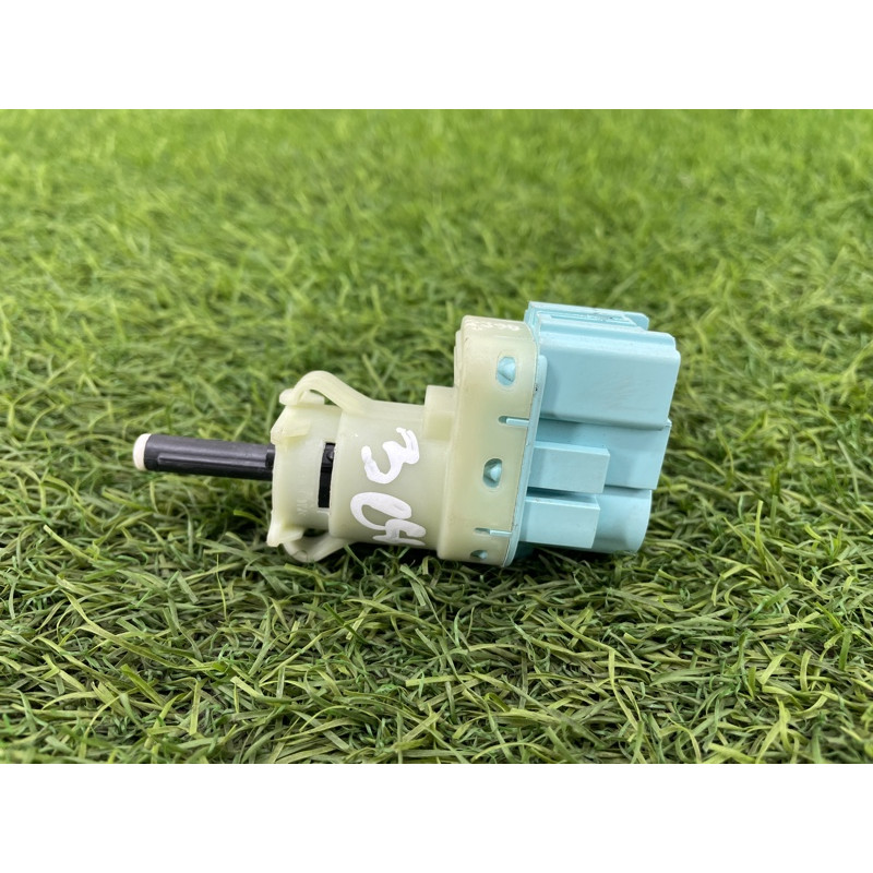 Концевик педали тормоза (электрика / датчики) FORD ESCAPE MK4 2020 1.5 GL3Z13480A