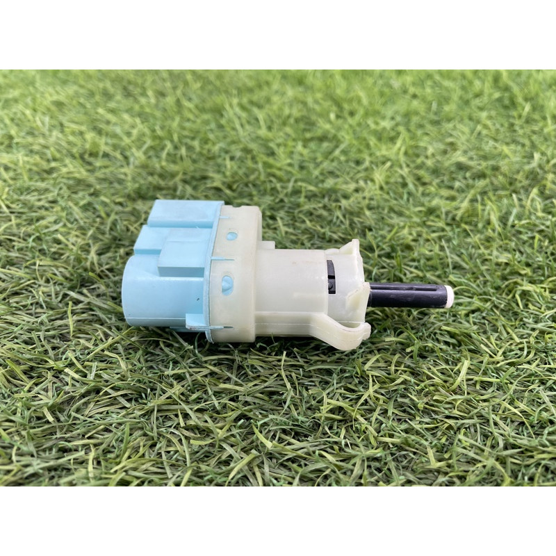 Концевик педали тормоза (электрика / датчики) FORD ESCAPE MK4 2020 1.5 GL3Z13480A