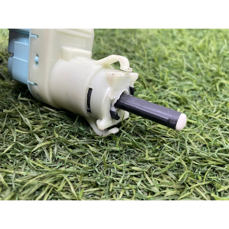 Концевик педали тормоза (электрика / датчики) FORD ESCAPE MK4 2020 1.5 GL3Z13480A