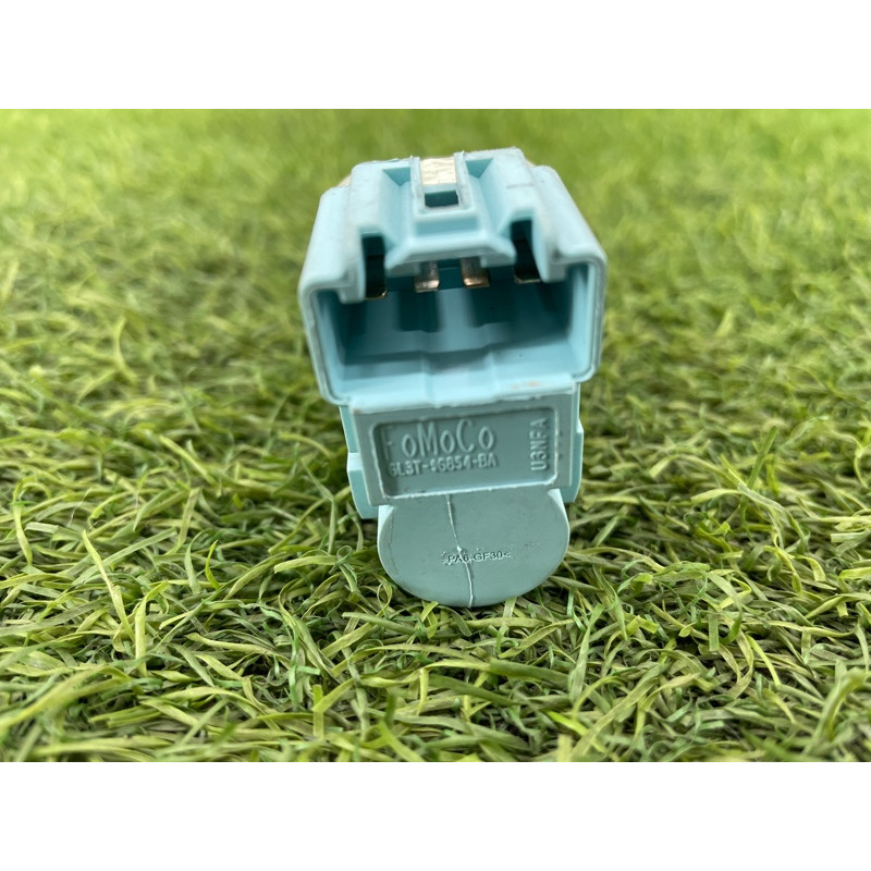 Концевик педали тормоза (электрика / датчики) FORD ESCAPE MK4 2020 1.5 GL3Z13480A