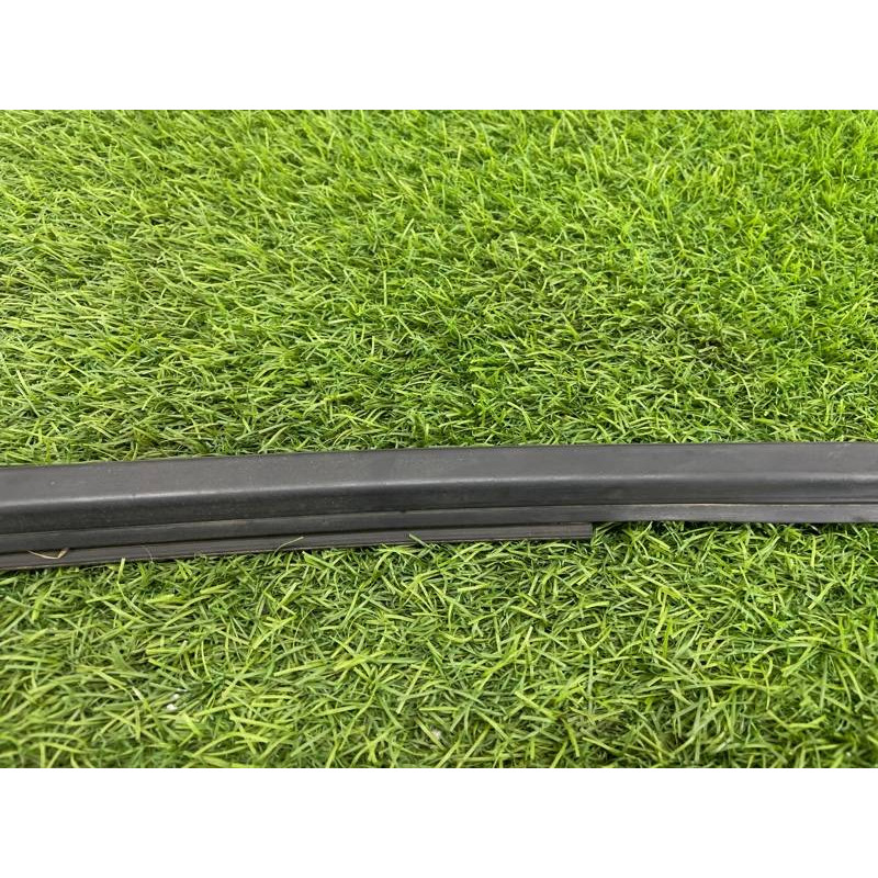 Молдинг скла (кузов і елементи) FORD ESCAPE MK4 2020 1.5 LJ6Z7825860A