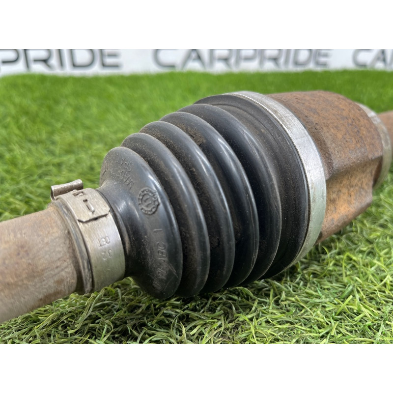 Привод (трансмиссия) Renault Scenic III 2011 1.6 R9M 391001702R