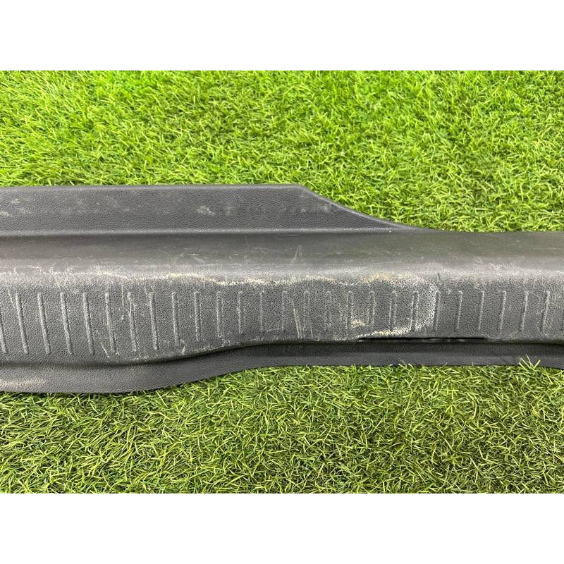 Накладка замка крышки багажника (салон) Renault Scenic III 2011 1.6 R9M 849210002R