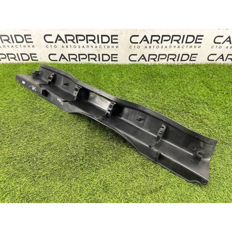 Накладка замка крышки багажника (салон) Renault Scenic III 2011 1.6 R9M 849210002R