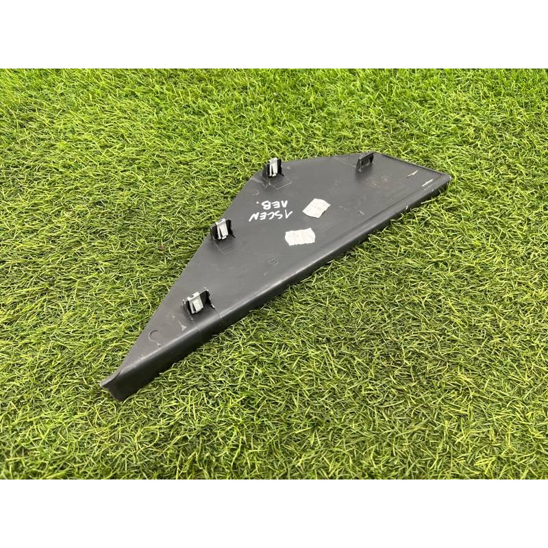 Накладка торпеды боковая (салон) Renault Scenic III 2011 1.6 R9M 689211603R