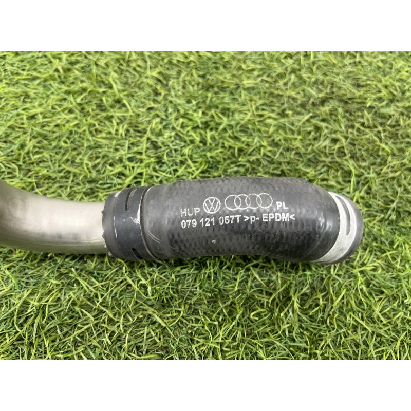 Трубка системы охлаждения (система охлаждения) AUDI A8 D4 2011 4,2 079121065BQ