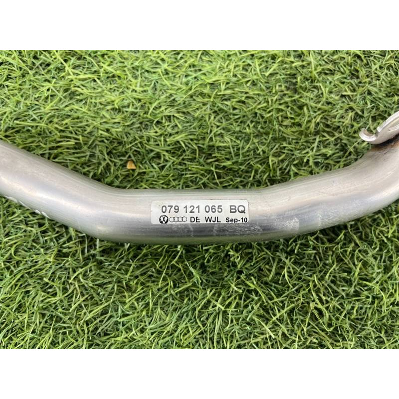 Трубка системы охлаждения (система охлаждения) AUDI A8 D4 2011 4,2 079121065BQ