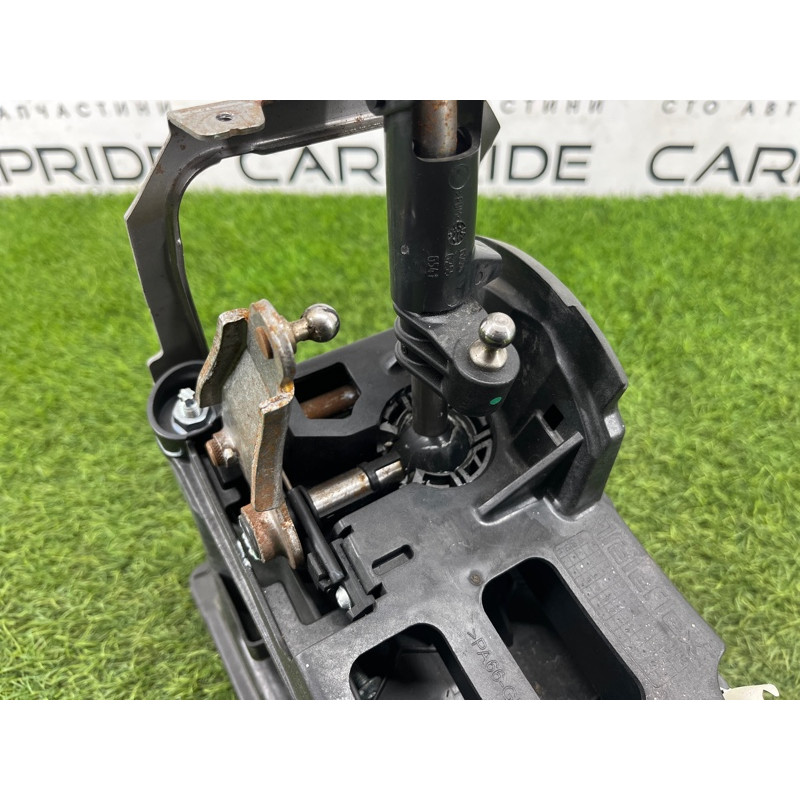 Кулиса КПП (трансмиссия) Renault Scenic III 2011 1.6 R9M 8200736236