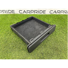 Бардачок сидения