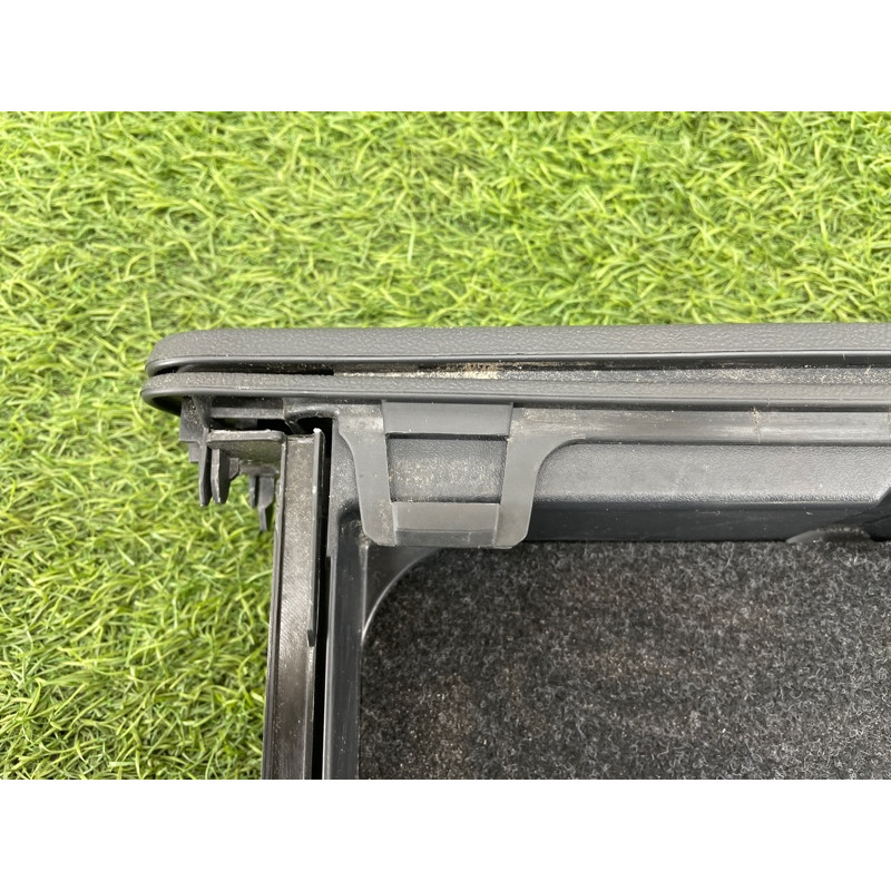 Бардачок сидения (салон) Renault Scenic III 2011 1.6 R9M 883900001R