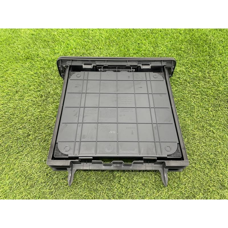 Бардачок сидения (салон) Renault Scenic III 2011 1.6 R9M 883900001R