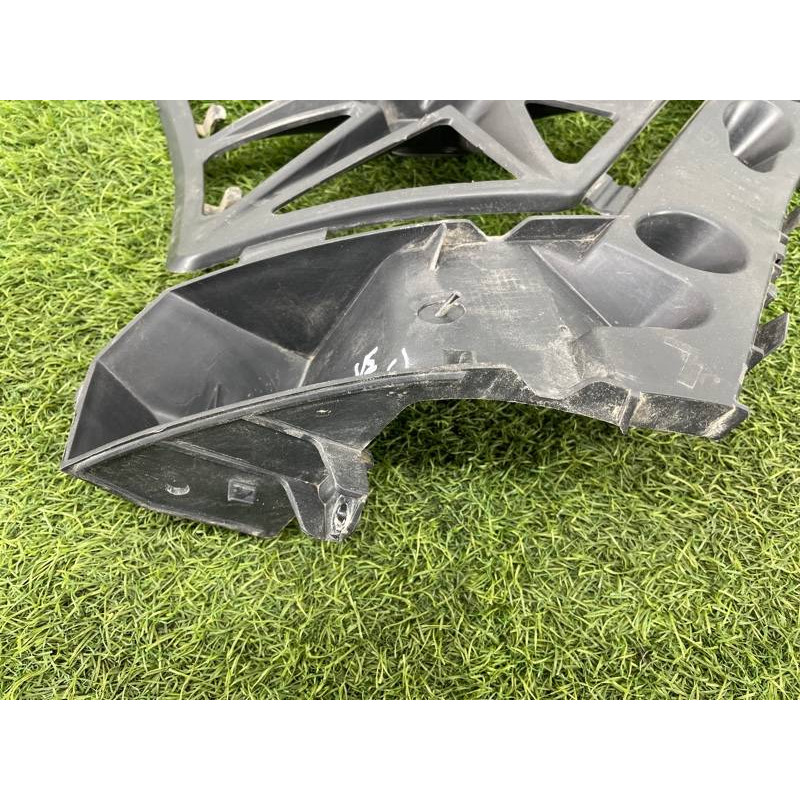 Крепление бампера (кузов и элементы) Renault Scenic III 2011 1.6 R9M 850450007R