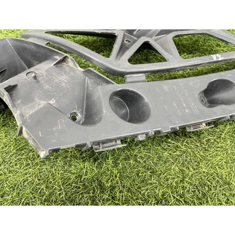 Крепление бампера (кузов и элементы) Renault Scenic III 2011 1.6 R9M 850450007R