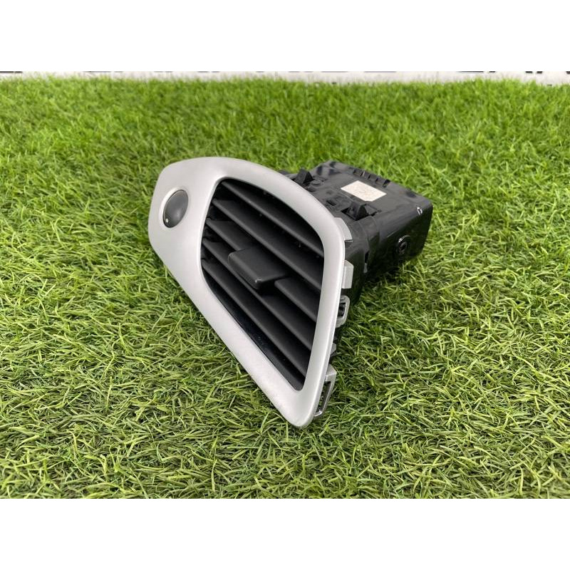 Дефлектор воздуховода (салон) Renault Scenic III 2011 1.6 R9M 687613350R