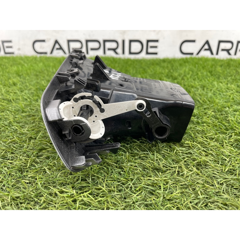 Дефлектор воздуховода (салон) Renault Scenic III 2011 1.6 R9M 687613350R