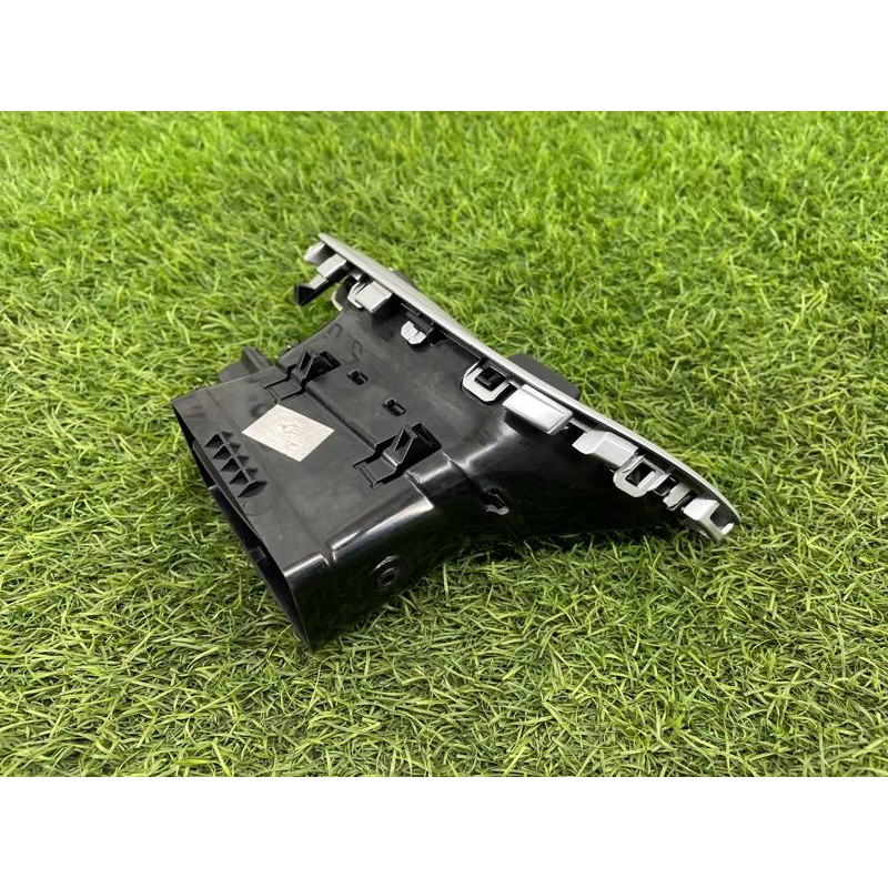 Дефлектор воздуховода (салон) Renault Scenic III 2011 1.6 R9M 687607083R