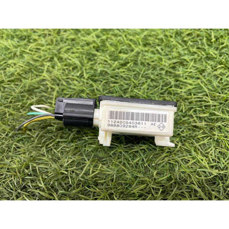 Датчик удара (электрика / датчики) Renault Scenic III 2011 1.6 R9M 988809284R