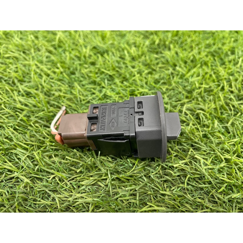 Кнопка AirBag (электрика / кнопки) Renault Scenic III 2011 1.6 R9M 681995427R