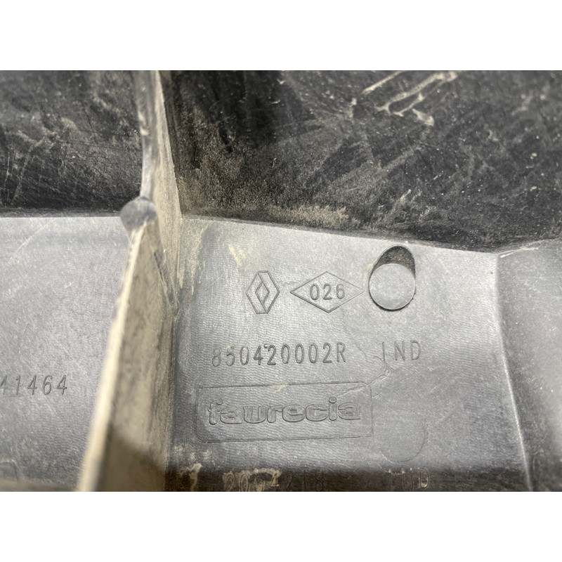 Крепление бампера (кузов и элементы) Renault Scenic III 2011 1.6 R9M 850420002R