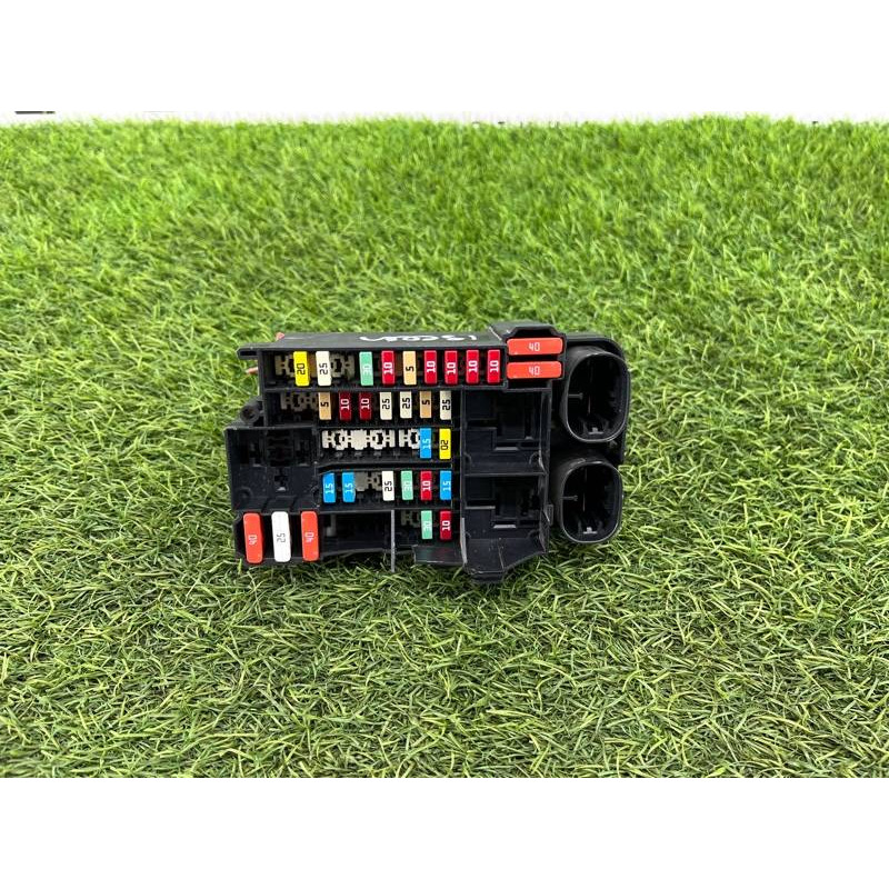 Блок предохранителей (электрика) Renault Scenic III 2011 1.6 R9M 252360003R