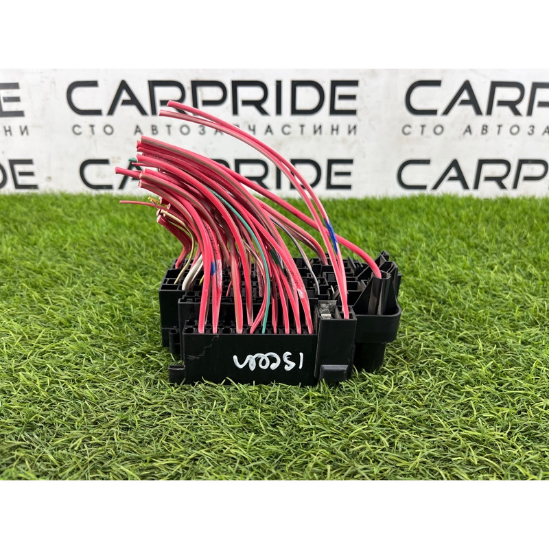 Блок предохранителей (электрика) Renault Scenic III 2011 1.6 R9M 252360003R