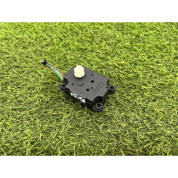 Привід заслонки обігрівача