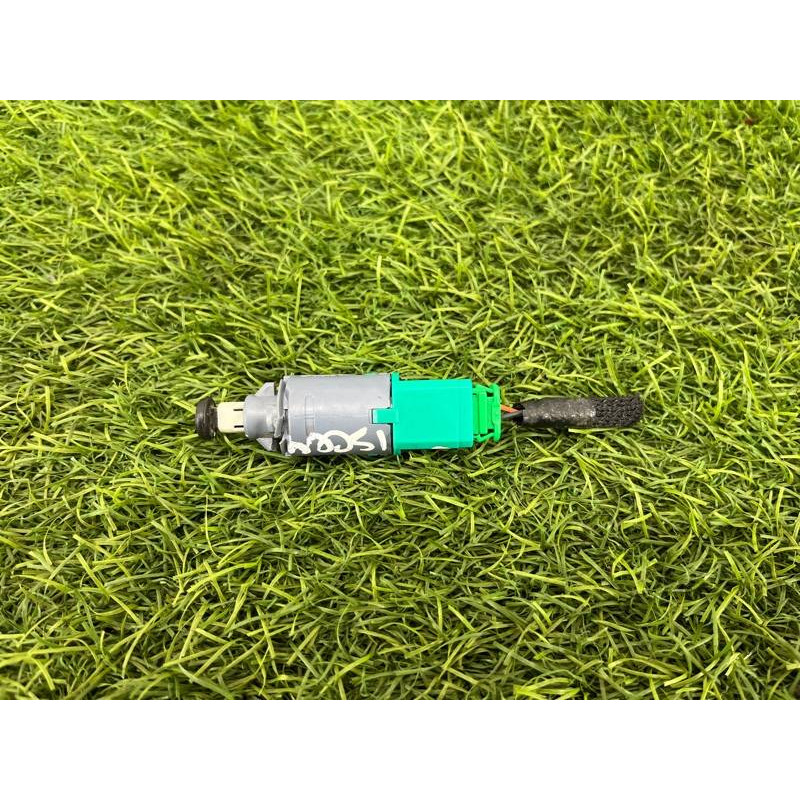 Концевик педали сцепления (электрика / датчики) Renault Scenic III 2011 1.6 R9M 253250007R