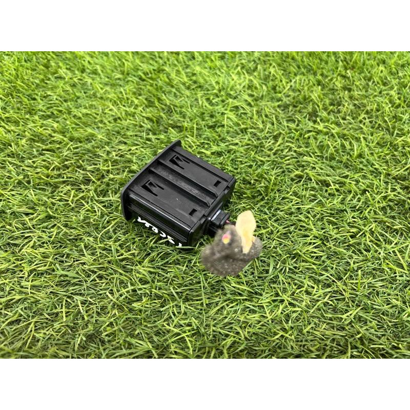 Разъем aux (электрика) Renault Scenic III 2011 1.6 R9M 280230005R