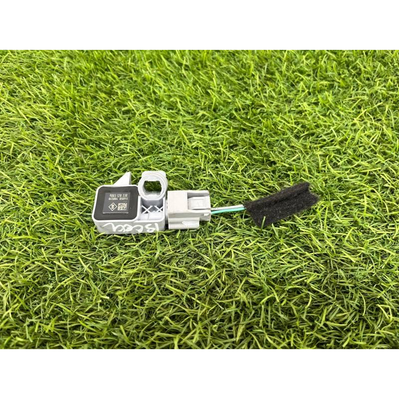 Датчик удара (электрика / датчики) Renault Scenic III 2011 1.6 R9M 988312833R