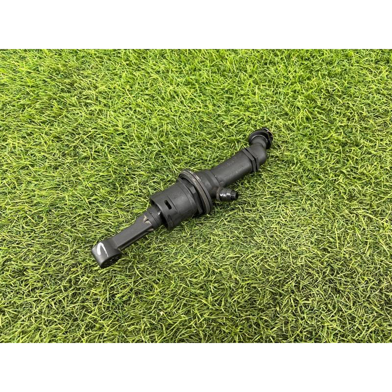 Главный цилиндр сцепления (трансмиссия) Renault Scenic III 2011 1.6 R9M 306101185R