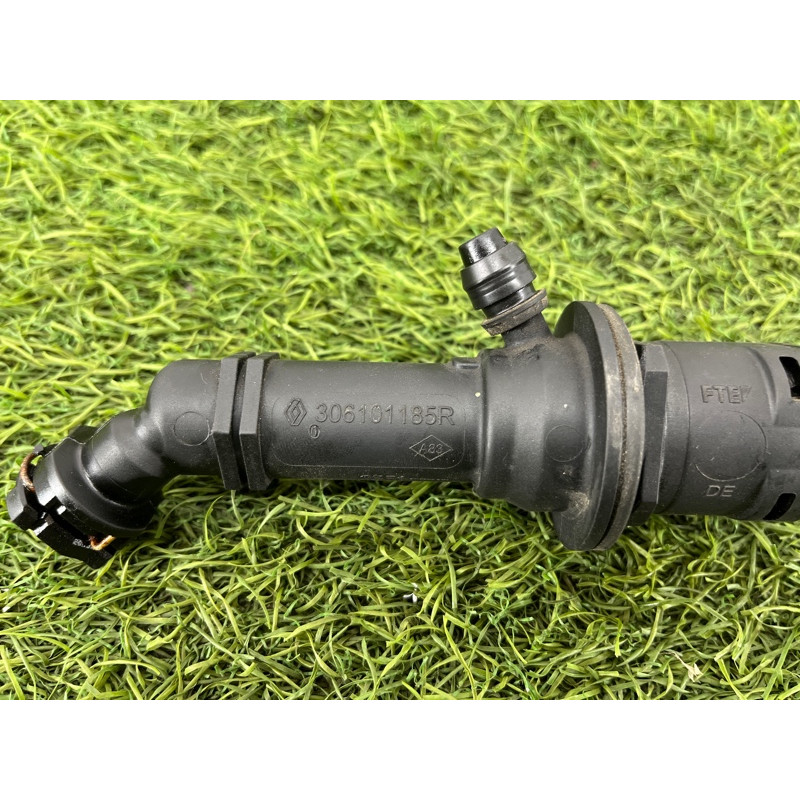 Главный цилиндр сцепления (трансмиссия) Renault Scenic III 2011 1.6 R9M 306101185R