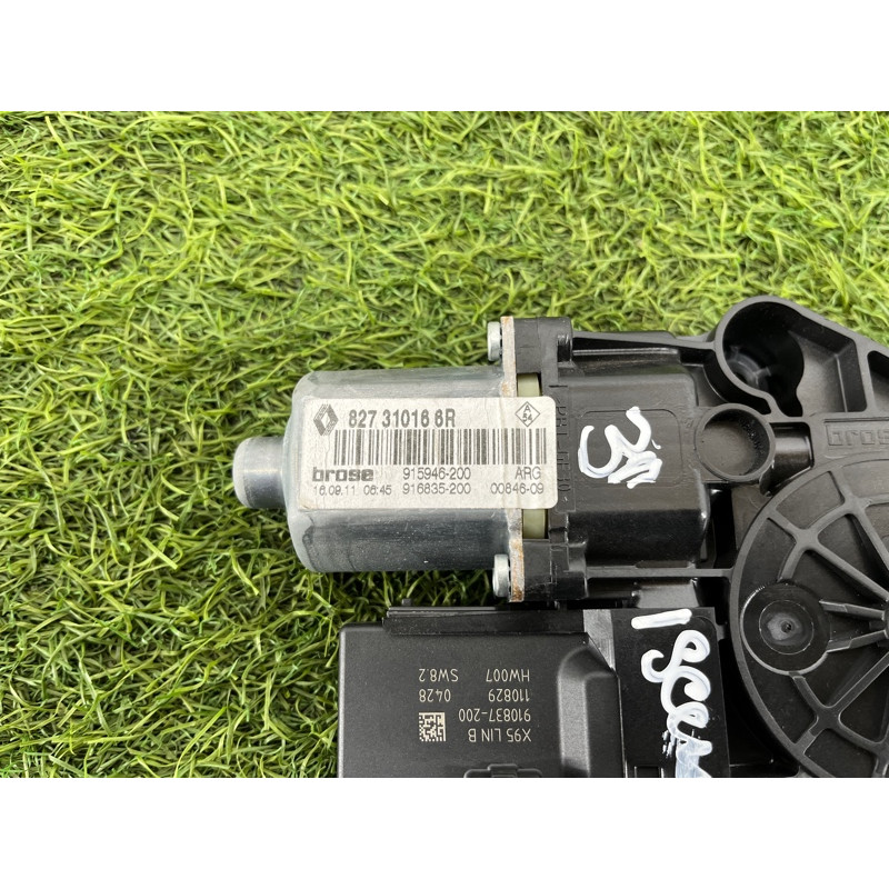 Мотор стеклоподъемника (электрика) Renault Scenic III 2011 1.6 R9M 827310166R
