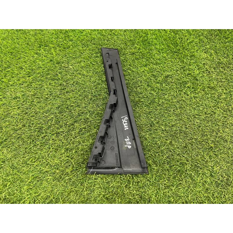 Накладка стойки (кузов и элементы) Renault Scenic III 2011 1.6 R9M 822340003R