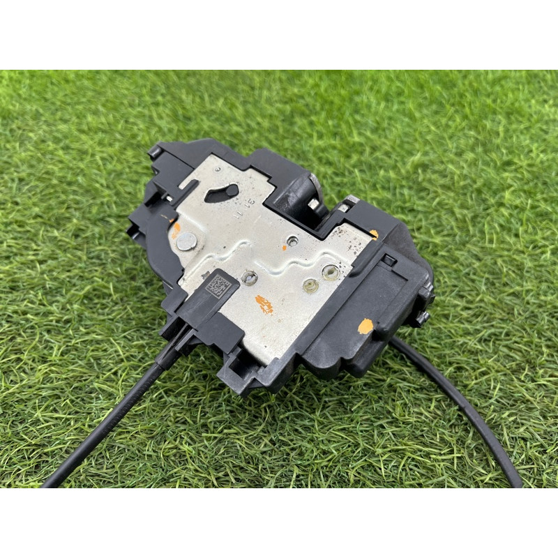 Замок двери (кузов и элементы) Renault Scenic III 2011 1.6 R9M 825030032R