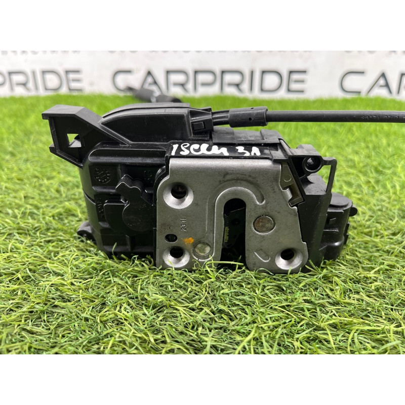 Замок двери (кузов и элементы) Renault Scenic III 2011 1.6 R9M 825030032R