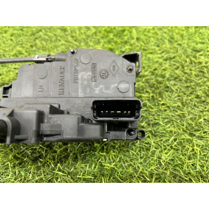 Замок двери (кузов и элементы) Renault Scenic III 2011 1.6 R9M 825030032R