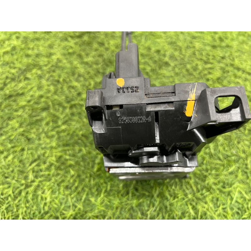 Замок двери (кузов и элементы) Renault Scenic III 2011 1.6 R9M 825030032R